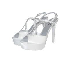 Ci sono anche informazioni su dove acquistare, tra shop online e negozi. Sandalo Sposa Gioiello Con Tacco Alto Joel Sandra Calzature