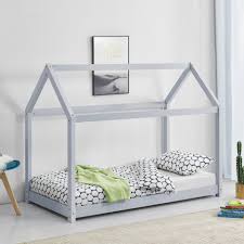 In diesem board geht es um kinderbetten kuschen für eure kleine prinzessin in verschiedenen modellen und farben. En Casa Kinderbett Kinderbett 80x160cm Haus Kiefernholz Hellgrau Bettenhaus Hausbett Kinder Bett Online Kaufen Otto