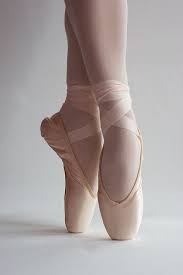 Non essere ballerino, ma danzare. Pin Di Nora Rudakas Su Pretty In Pink Scarpe Da Punta Fotografia Di Balletto Ballerine Di Balletto