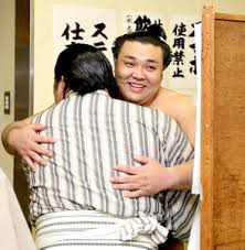 三賞選考委員会 優勝した霧島は満票で初の殊勲賞を獲得 敢闘賞と技能賞は条件付きで４人が該当
