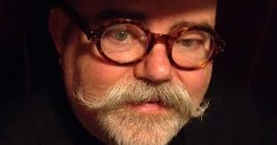 BAKERSFIELD MATTERS: Local designer fulfills lifelong Christmas Parade  dream with plumb assignment