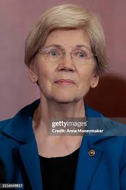 15,719 Elizabeth Warren Photos Stock Photos, High-Res Pictures, and Images 