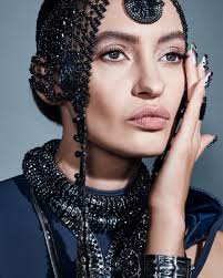 𝐏𝐨𝐥𝐢𝐬𝐡𝐞𝐝 𝐛𝐲 𝐀𝐦𝐛𝐞𝐫 𝐒𝐭𝐮𝐝𝐞𝐫