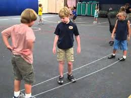 Jeu Sur La Cour Jouer A L Elastique A Post From The Blog Dys E Moi Zazou On Bloglovin Chinese Jump Rope Jump Rope Physical Education