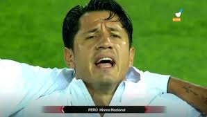 Choose from 340+ peru graphic resources and download in the form of png, eps, ai or psd. Gianluca Lapadula Entono A Todo Pulmon El Himno Nacional En El Peru Vs Argentina Web Ojo Deportes Ojo