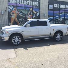 house of dubs on instagram ram 1500 white and chrome 22 helo rims dodge ram 1500 22s helowheels helo wheels my ride dodge ram house of dubs on instagram ram 1500