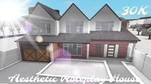 Black And White Modern House Bloxburg Aesthetic Roleplay House Modern House Family House Plans House