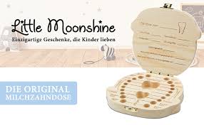 Der erste zahn kündigt sich entweder schmerzhaft an oder blinkt eines tages überraschend aus der kauleiste! Original Little Moonshine Zahndose Milchzahne Inkl Geschichten Der Zahnfee Zahnbox Fur Milchzahne Aus Holz Fur Madchen Und Jungen Milchzahndose Holz Geschenkideen Zu Taufe Und Geburtstag Amazon De Baby