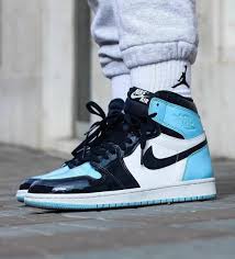 Jordan 1 Retro High Blue Chill Get Them On Www Sneakersales Es Info Direct In 2020 Air Jordans Nike Casual Shoes Nike Fashion Shoes