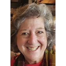 Karen Kinsman's Instagram, Twitter & Facebook