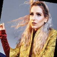 Jessica Dye's Instagram, Twitter & Facebook