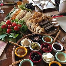 Melahat Tu Adli Kullanicinin Kahvalti Panosundaki Pin Yemek Tarifleri Meze Yiyecek Ve Icecek