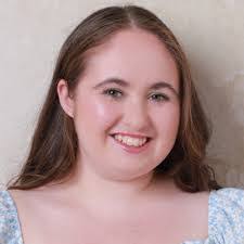 Tamara Walton's Instagram, Twitter & Facebook