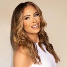 Melissa Eslinger's Instagram, Twitter & Facebook