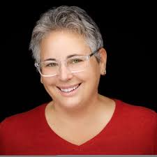 Leslie Fisher's Instagram, Twitter & Facebook