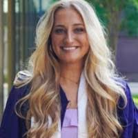 Savannah Mills's Instagram, Twitter & Facebook