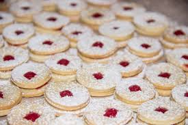 Austrian cookies to decorate your christmas tree but not to eat! The Best Austrian Christmas Food You Need To Try