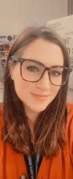 Nicole Graff's Instagram, Twitter & Facebook