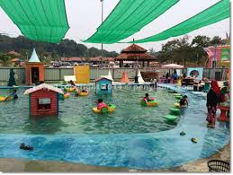Seramai 400 orang yang dijemput untuk memeriahkan pembukaan taman tema air tersebut. Kubang Gajah Mini Waterpark Temerloh Di Pahang Lokasi Mandi Manda Yang Sangat Menenangkan Untuk Mandi Manda Tempat Menarik