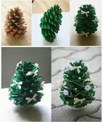 Natale Pigna Come Alberello Xmas Decorations Diy Christmas Natale Diy Christmas Tree Pine Cone Christmas Tree Christmas Diy