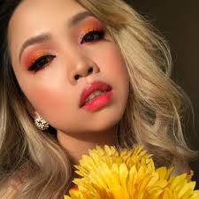 April Flores (@aprilfloresbeauty)