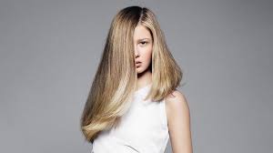 Below we list the models that will earn the likes of all ladies about the asymmetrical long lobe hair styles we have carefully compiled for you today. 20 Edgy Asymmetrical Haircuts For Women In 2021 The Trend Spotter