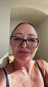 Holly Gothard's Instagram, Twitter & Facebook