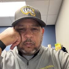 Coach Pearson Sr. (@ReggiePearson4)