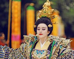 Đặc biệt đáng chú ý là hai tạo hình thiếu nữ võ mỵ nương và nữ hoàng võ tắc thiên, vai diễn được ngôi sao ngọc quan âm phạm băng. Hinh áº£nh Quyá»n Uy Cá»§a Vo Táº¯c Thien Pháº¡m BÄƒng BÄƒng Trong Táº­p Phim Má»›i Bao Dan Tri
