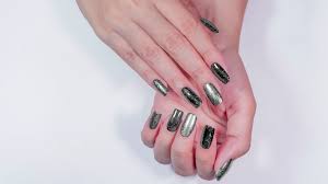 A place for salon nails & youtube ideas to come together on one platform. Easy Steps To Get Mirror Chrome Nails Gel Nails Tutorial