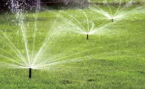 6 High Tech Sprinklers To Keep Your Lawn Green Best Lawn Sprinkler Water Sprinkler Lawn Sprinkler System