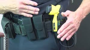 Select from the wide range of brilliant taser guns. How Do Police Train To Use A Gun Vs A Taser Wtol Com