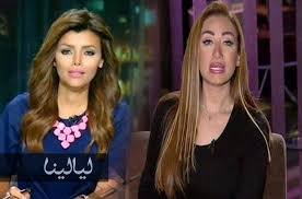 دخلت الإعلامية إيمان الحصري في نوبة مرضية غير مطمئنة بعد غجراء عملية جراحية دقيقة لم يُكتب لها النجاح حتى اضطرت لإجراء عمليات جراحية أخرى لعلاج المضاعفات. Layalina Ù„ÙŠØ§Ù„ÙŠÙ†Ø§ ÙÙŠØ¯ÙŠÙˆ Ø¥ÙŠÙ…Ø§Ù† Ø§Ù„Ø­ØµØ±ÙŠ ØªÙ‚ÙÙ„ Ø§Ù„Ø®Ø· ÙÙŠ ÙˆØ¬Ù‡ Ø±ÙŠÙ‡Ø§Ù… Ø³Ø¹ÙŠØ¯ Ø´Ø§Ù‡Ø¯ÙˆØ§ Ø§Ù„ÙÙŠØ¯ÙŠÙˆ Ø¹Ø¨Ø± Ø§Ù„Ø±Ø§Ø¨Ø· Http Bit Ly 1jwdltp Facebook