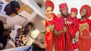 She however called on fans to pray for her friend toyin. Gboah Com Nollywood Actress Toyin Abraham And Family Goes On Vacation