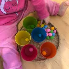765 Mentions J Aime 26 Commentaires France Tronel Seveiller Simplement Sur Instagram Une Activite Super Facile Infant Activities Baby Stage Montessori