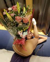 ひかり痴女作 「変態生け花格付け・・・才能有り！？」 - ヘンタイフォトコンテスト