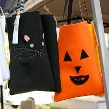 Diy Felt Trick Or Treat Bags Diy Halloween Trick Or Treat Bags Halloween Goodie Bags Halloween Bags