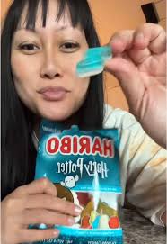 Trying @HARIBO ® Harry Potter gummies 😋 #haribo #harrypotter #gummy  #candytok #fypシ