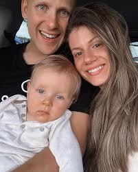 And a nephew, gary matz of kuttawa. Footy Wag Leads Moving Tributes To Retiring Afl Superstar Gary Ablett Jr Daily Mail Online