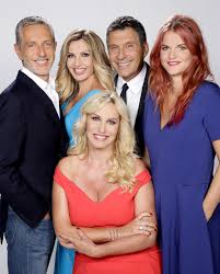 Stiamo comprando i diritti della pay tv in modo da poterlo trasmettere in autunno su rai 3 in una serata a tema ha dichiarato il direttore generale che ha anche annunciato l'eliminazione del cosiddetto. Ti Lascio Una Canzone Con Antonella Clerici Stasera La Prima Puntata Anticipazioni E Ospiti