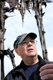 Sculptor Aleš Veselý died