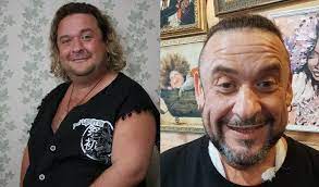 Юмористу из «кривого зеркала» ответили многие красотки. Aleksandr Morozov Biografiya Yumorista Foto Lichnaya Zhizn Zhena I Deti Rost I Ves 2021