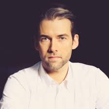 Erik Strauss (@ErikRStrauss)