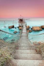 32 Fantastic Photographs Of Sunrise And Sunset Digital Camera World Amazing Places On Earth Places To Travel Places To Visit