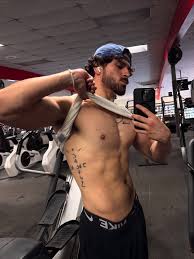 Valenci (@v4lenci) · Instagram photos and videos