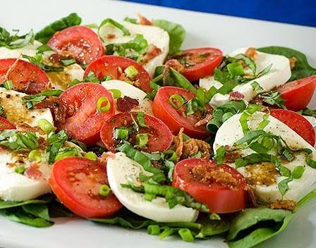 سالاد کاپریسه ایتالیایی
