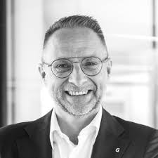 Karsten Smet Email & Phone Number