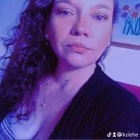 9 perfiles de «Karin Delgado»