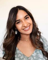 Johanna Salas's Instagram, Twitter & Facebook