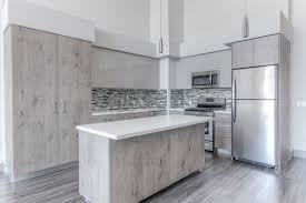 Rooms to let in existing flat and house shares find a roommate in los angeles. Apt 3 Bedroom Loft The Mansfield At Miracle Mile In Los Angeles Ca Zillow Kitchen Dining Room Bedroom Loft Kitchen